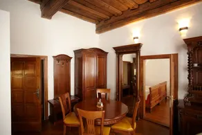 Residence Muzeum Vltavínů - Rom