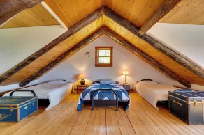 Remote Escape: Vermont Cabin w/ Mountaintop Views! - Interior