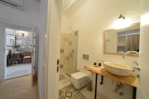 Krem Hotel - Bad