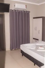 Premier Hotel - Chambre