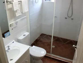 City Motor Inn - Baño