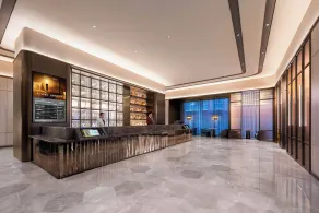 Orange Crystal Hotel Qingdao Taidong Pedestrian Street - Reception