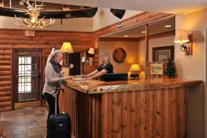 Boarders Inn & Suites by Cobblestone Hotels in Waukon - Rezeption