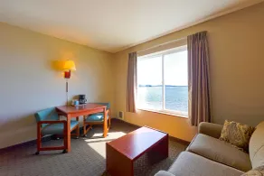Siletz Bay Beachfront Hotel by OYO Lincoln City - Vue de la chambre