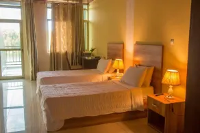 Twin and Intimate Room With Nice Balcony - View on the Lake - Room