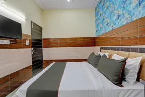 HOTEL LYF SUITES NOIDA 63 - Camera