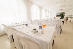 Paviljoni Slaven - Restaurant