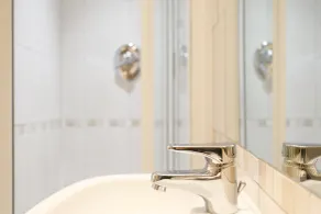 Jesmond Hotel - Bathroom