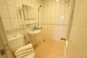 Hua Don Hotel - Bathroom