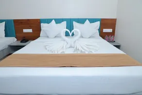 Hotel Lord Krishna - Room
