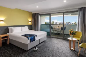Mercure Melbourne Caroline Springs - Room