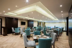 Naviti Warwick Dammam - Restaurant