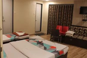 Hotel Mukesh residency - Room