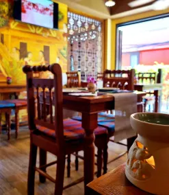 Focal Local Bed & Breakfast - Restaurant