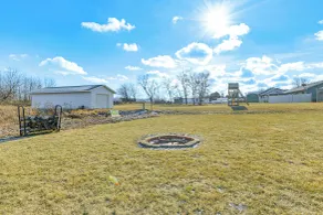 2 Mi to Lake Michigan: Cozy Duplex w/ Private Yard - Innvendig