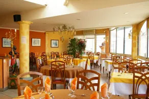 Hôtel Le Roi Gourmand - Restaurante