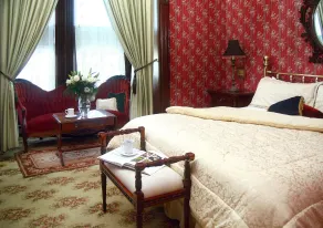 Victorian Inn - Room
