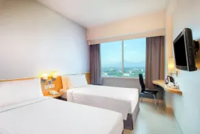 favehotel Manahan - Solo - Room