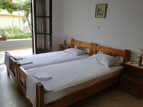 Paradise Inn - Room
