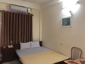 V A Motel - Vista do quarto