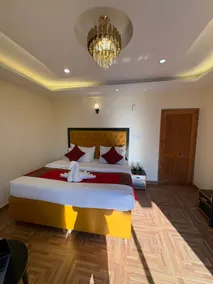 Hotel Travica A Riverside Retreat Kasol Centrally Heated & Air Cooled - Zimmer