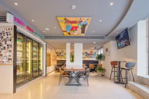 Dayin Serene Garden Hotel -People's Square & Nanjing Road-Large Social Area -Bar -Café -Gym -Free Laundry Luggage Storage -24H Front Desk-English Service - Lobby