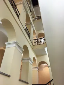 MONDRIAN Luxury Suites UNESCO Old Town - Interior entrance