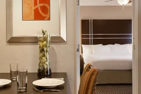 Homewood Suites by Hilton Joplin - Chambre