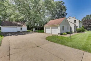 1 Mi to Dtwn Salem: Apt w/ Garage Access! - Interiør