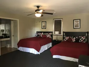 Columbia Lakes Resort Cottages - Værelse