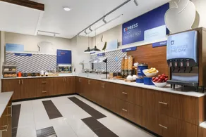 Holiday Inn Express & Suites Oakhurst-Yosemite Park Area by IHG - Restaurant