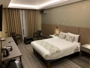 Hotel Catena - Room