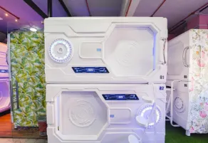 ZZZ SLEEP MODE CAPSULE - Room