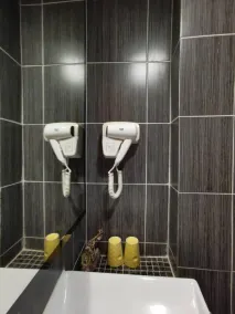 2 Inn 1 Boutique Hotel & Spa - Bathroom