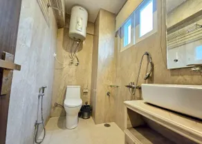 Hotel Gulab Pure Veg Restaurant - Bathroom