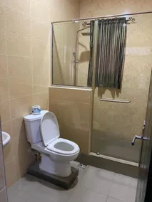 Fibis Hotel - Bathroom