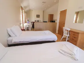Derg Cottage - Camera