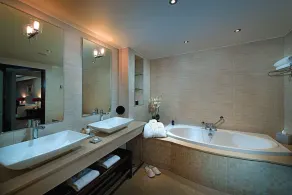 The Savoy Hotel - Habitación