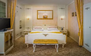 Schlosshotel Römischer Kaiser - Værelse