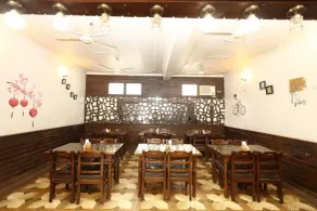 Hotel Moksha - Restaurant