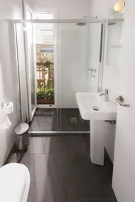 Tarifa Kite Hostel - Bathroom