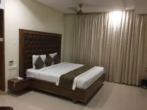 Ostin Viceroy Grand - Chambre