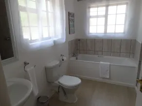 By The Way Guesthouse - Badezimmer