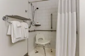 DoubleTree by Hilton St. Louis Forest Park - Salle de bain