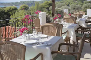 Yalis Hotel - Restaurant