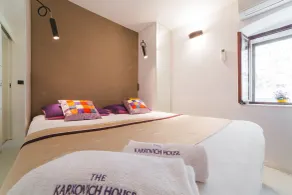 House Karkovich - Room