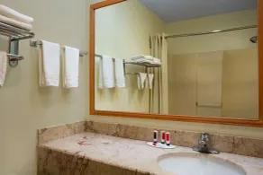 Days Inn by Wyndham Runnemede Philadelphia Area - Salle de bain