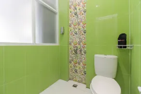 RedDoorz Plus near Stasiun Bekasi - Salle de bain