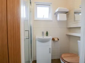 Willow - Bathroom