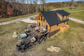 Stunning Hilham Home w/ Hot Tub, Views & Fire Pit! - Interiør
